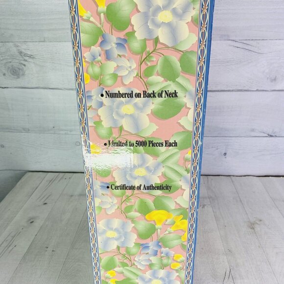 Royal Cathay ANGELINA Brown Eyes 20" Tall Limited Edition 4/5000 Porcelain Doll - Picture 7 of 11